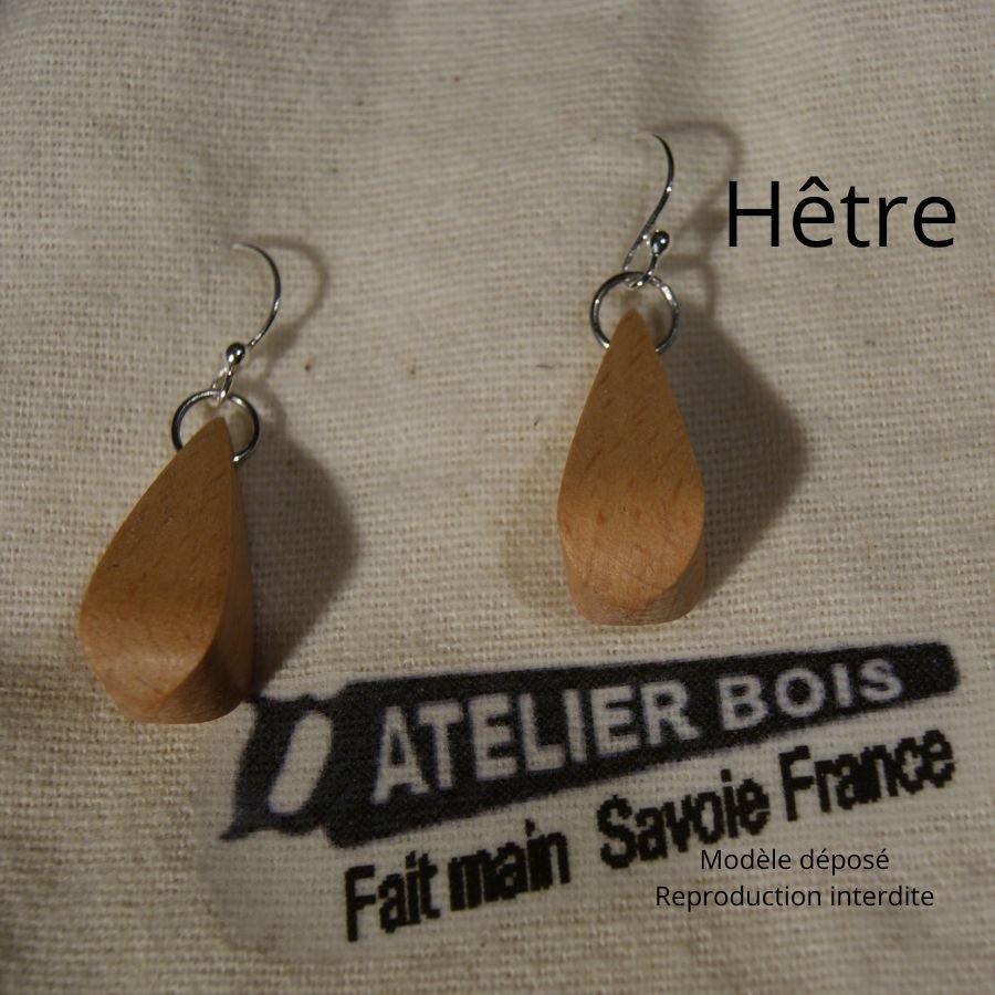 boucle d'oreille goutelette 3D bijou ethique en bois ciré, nature, fait main