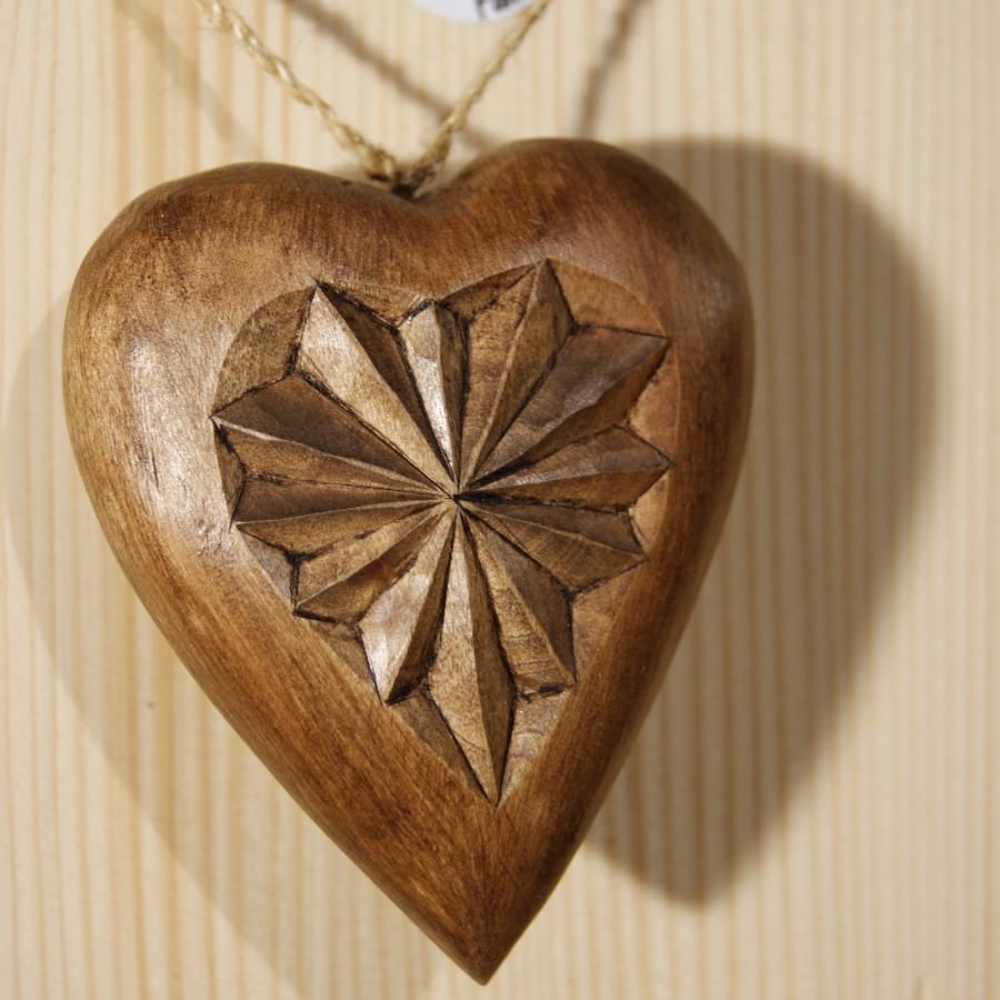 cuore intagliato in legno di tiglio, regalo di San Valentino, matrimonio in legno, intagliato a mano