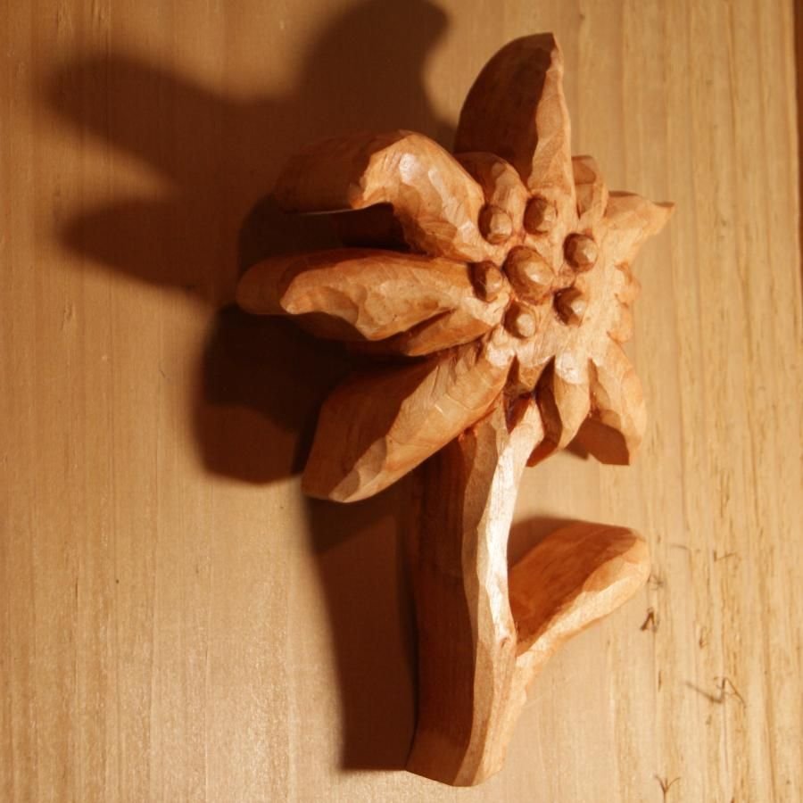 Stella alpina in legno, intagliata e cerata a mano in ciliegio, decorazione chalet, tiglio