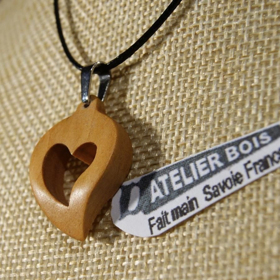 ciondolo in legno per matrimonio e cuore naturale ritagliato, legno di ciliegio, fatto a mano, idea regalo per San Valentino, matrimonio in legno