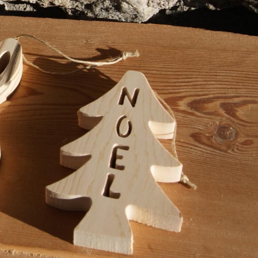 Palla dell'albero di Natale in legno da 12 cm