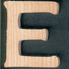 Lettera E in legno altezza 5 cm da incollare
