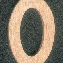 Lettera O in legno altezza 5 cm da incollare